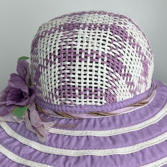 Vintage Women’s One Size Lilac And White Floppy Flower Detail Straw Derby Hat - Picture 5 of 11